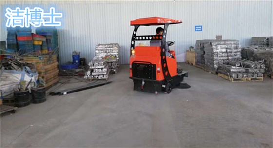 潔博士電動(dòng)垃圾車(chē)