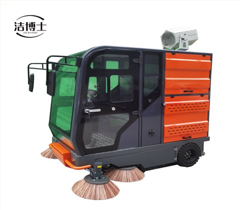 全封閉駕駛式電動(dòng)掃地車(chē)2000