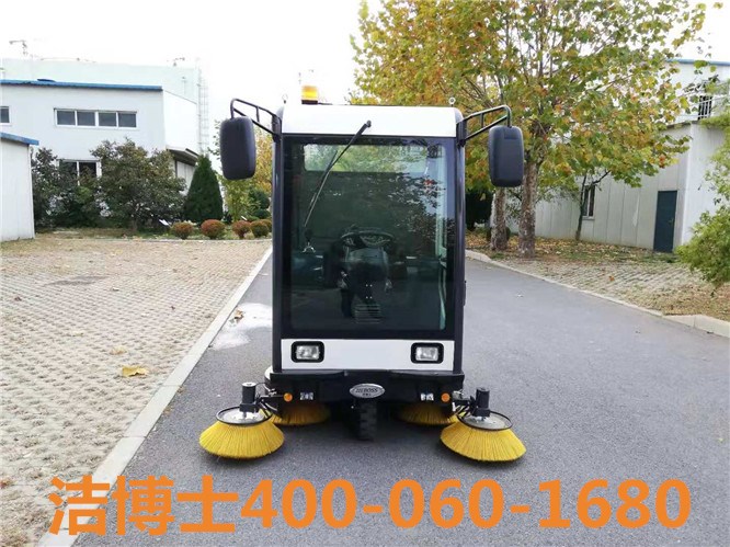 潔博士電動(dòng)清掃車(chē)客戶(hù)案例——大連大開(kāi)污水處理有限公司